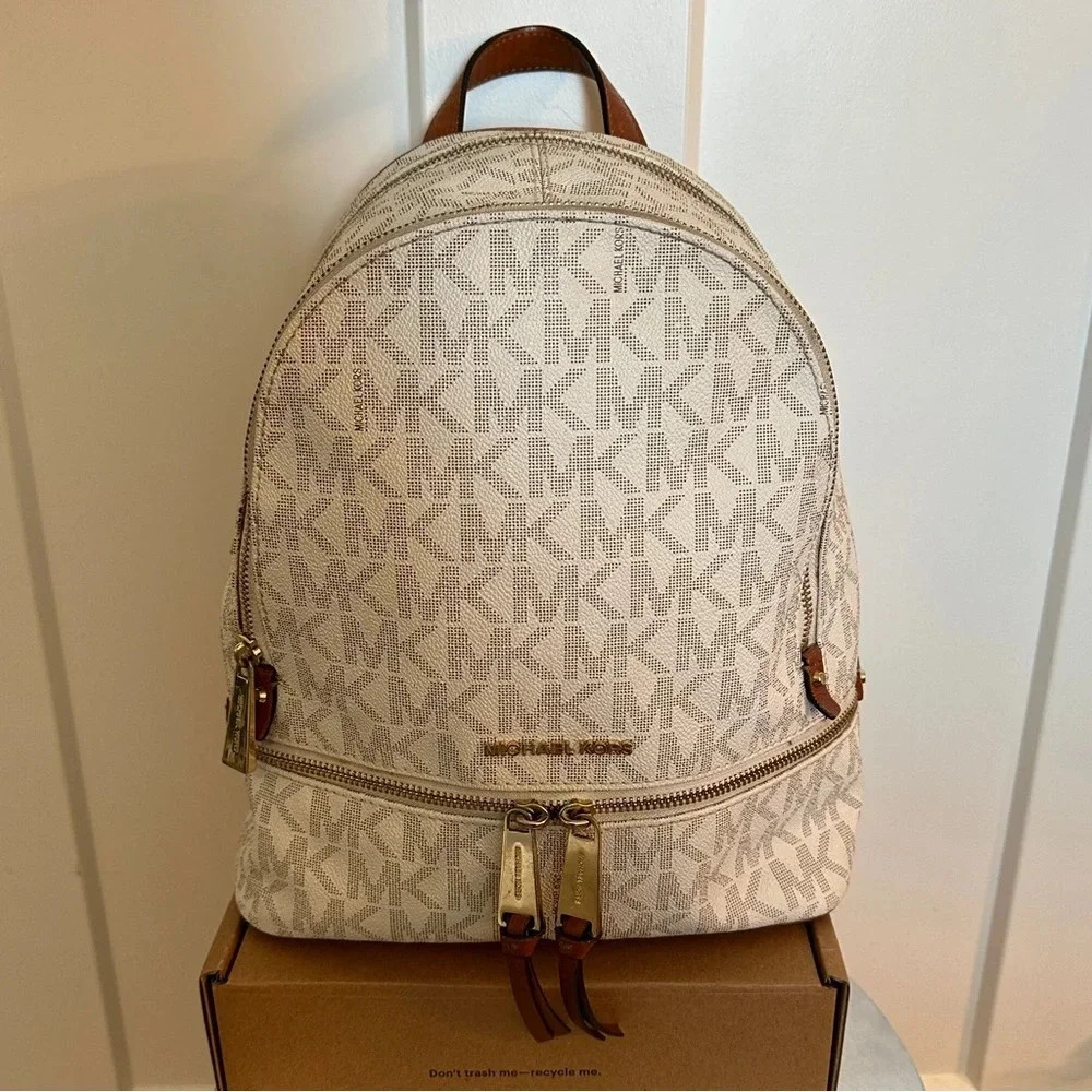 Michael Kors Rhea Zip Backpack. Size - Medium. Color - Vanilla.